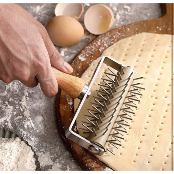Pizza Pastry Dough Docker Roller Wheel Hole Punch Cake Pie Bread Tool Baking New - Picture 2 of 7